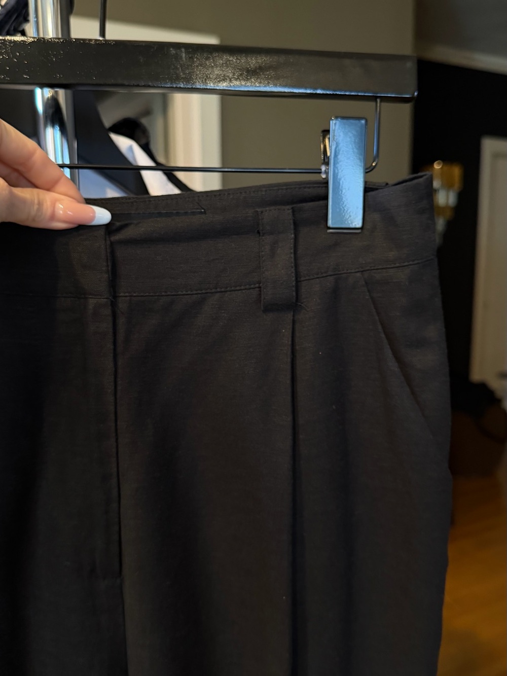 La Quinta Pants in Black
LIONESS size XS - Picture 4 of 7